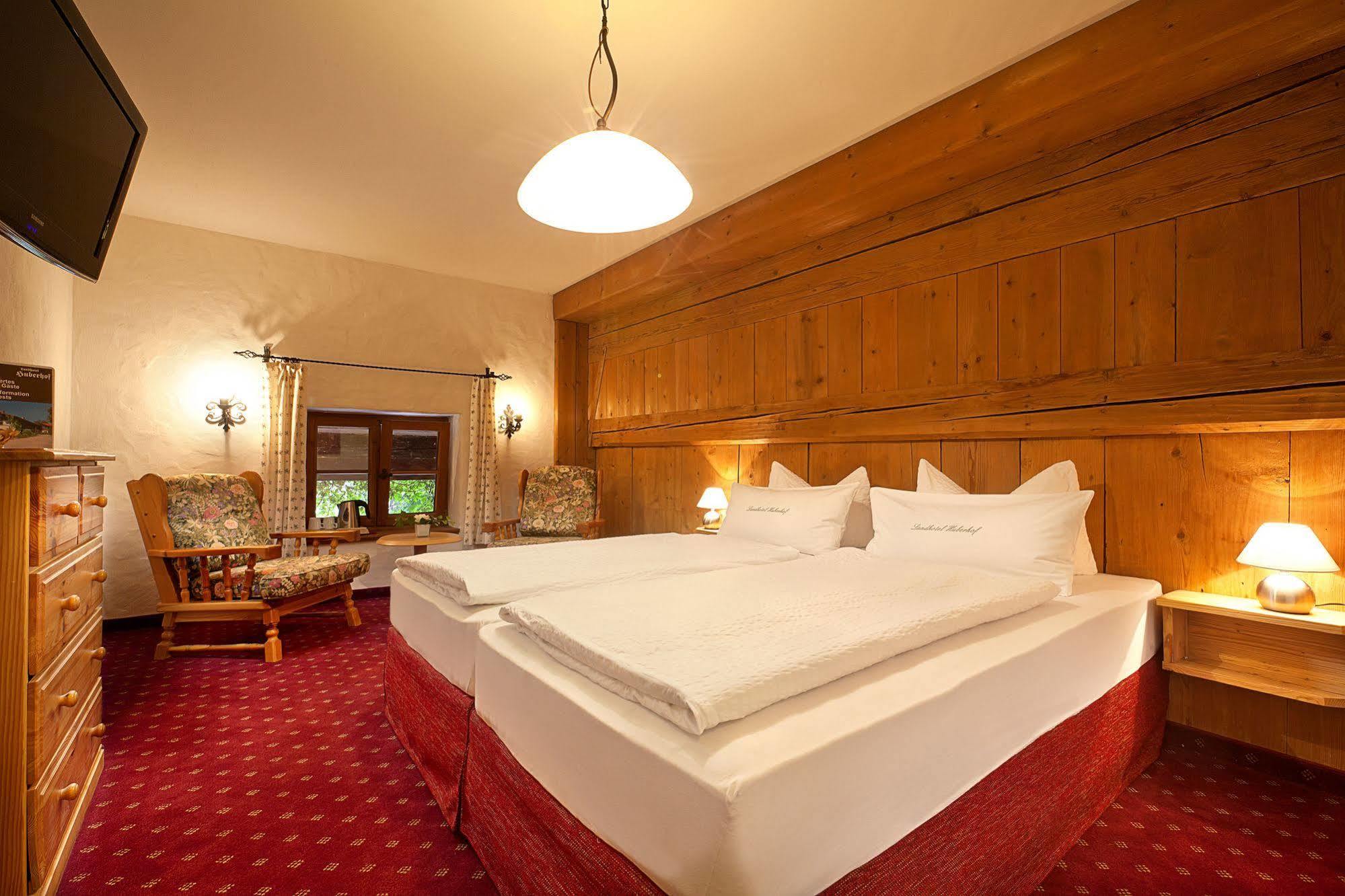 Landhotel Huberhof Швангау Экстерьер фото