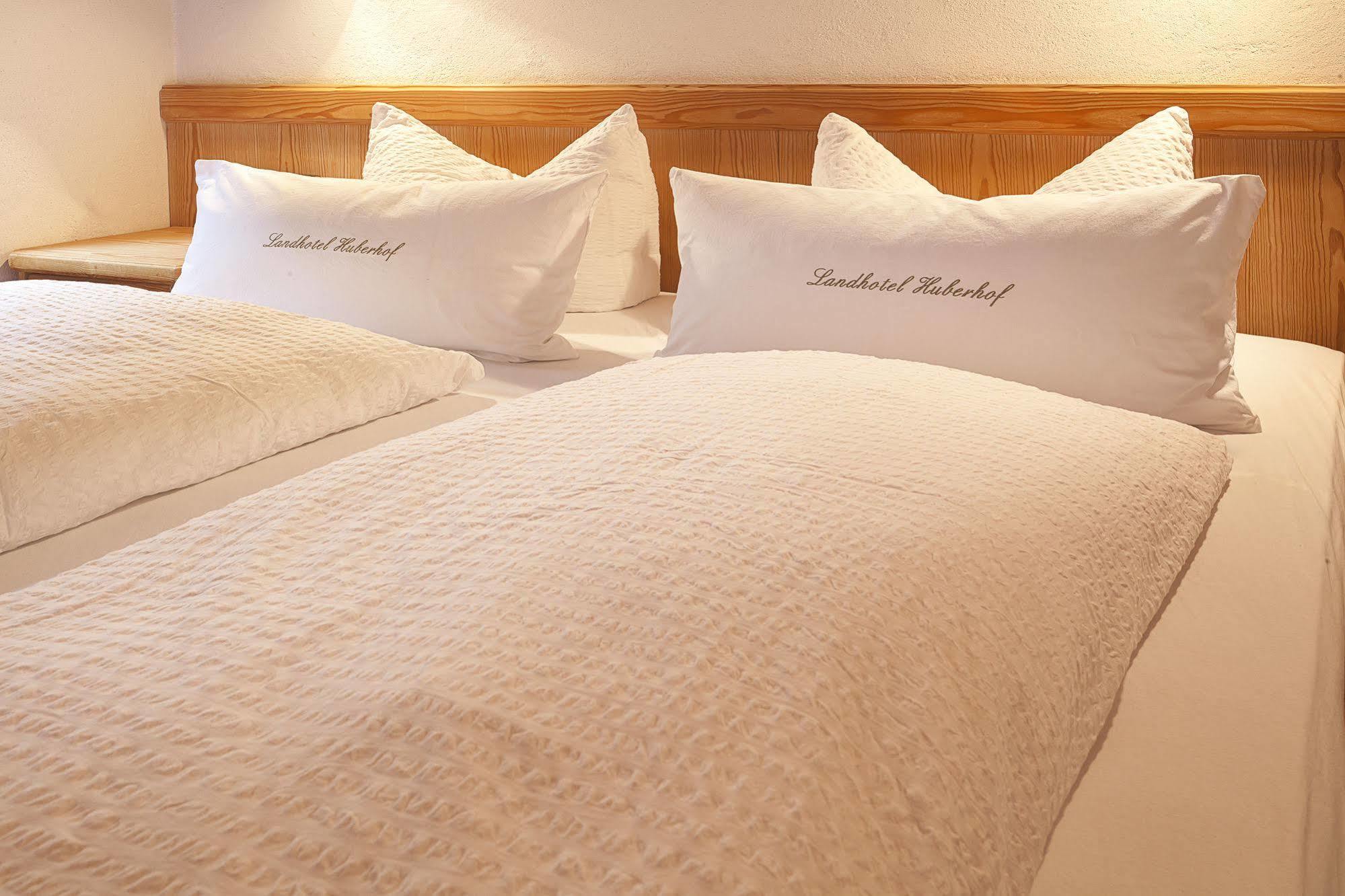 Landhotel Huberhof Швангау Экстерьер фото