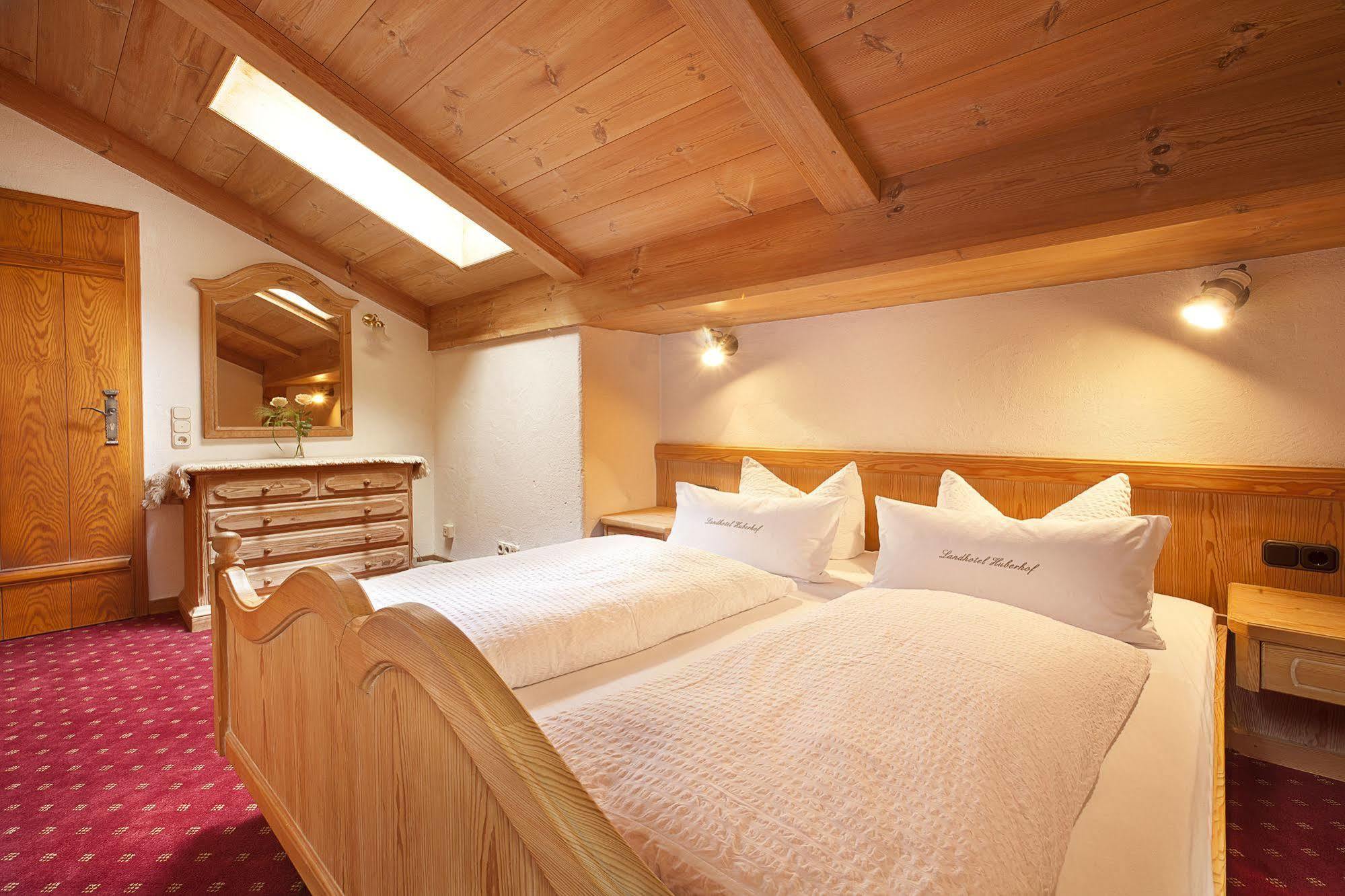Landhotel Huberhof Швангау Экстерьер фото